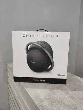 Harman kardon onyx studio 7