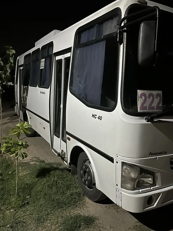 Isuzu avtobus yoʻlovchi tashish uchun 2 Isuzu avtobus yoʻlovchi tashish uchun 2