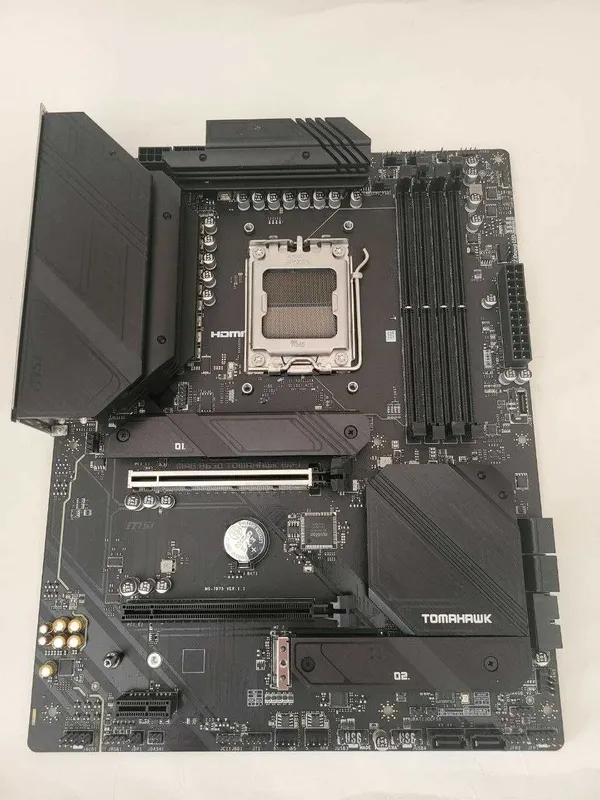 Msi B650 Tomahawk wifi am5/ddr5 3