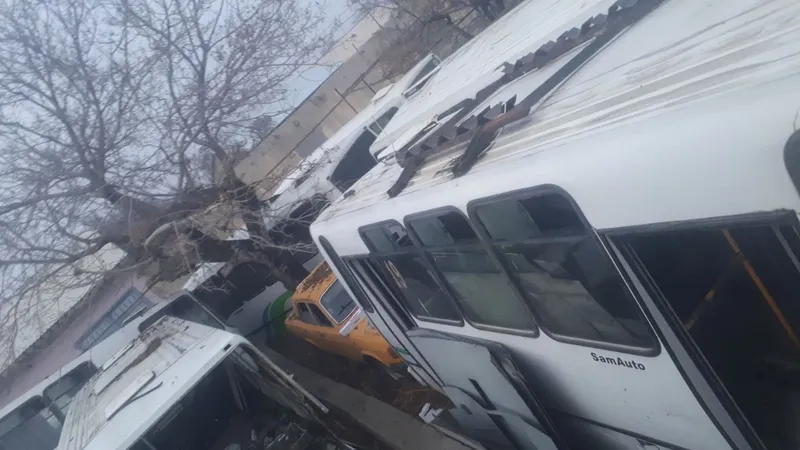 Isuzu avtobusi zabchastlari bor kimga nima keragi boʻlsa — фото 1
