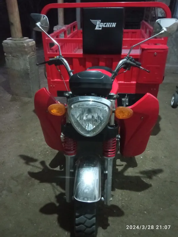 Lochin moto ajoyib