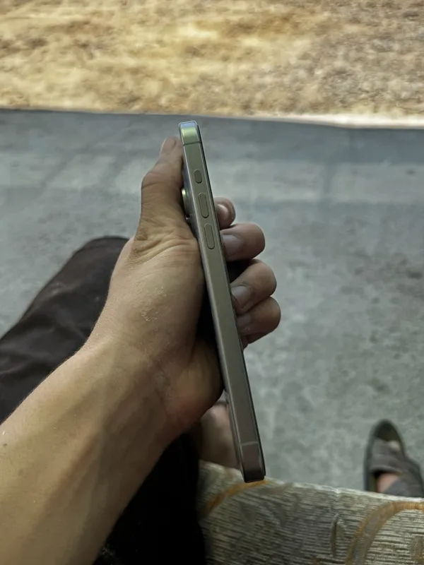 iphone 15 pro max 6