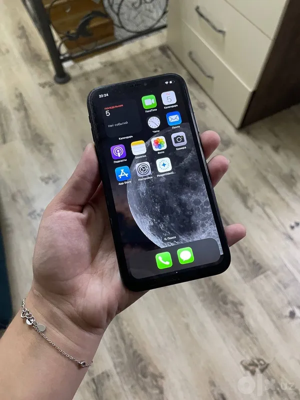 iPhone xr черного цвета 2 iPhone xr черного цвета 2