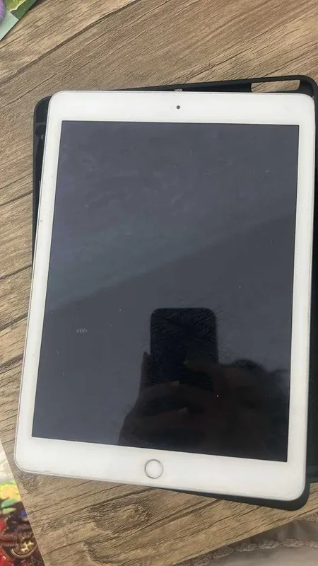 ipad ( 5 поколения) 1 ipad ( 5 поколения) 1