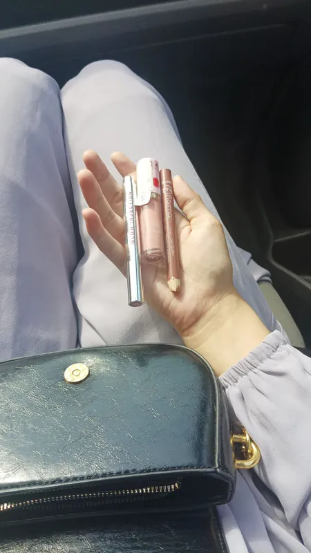 influence glow injection. color lip balm