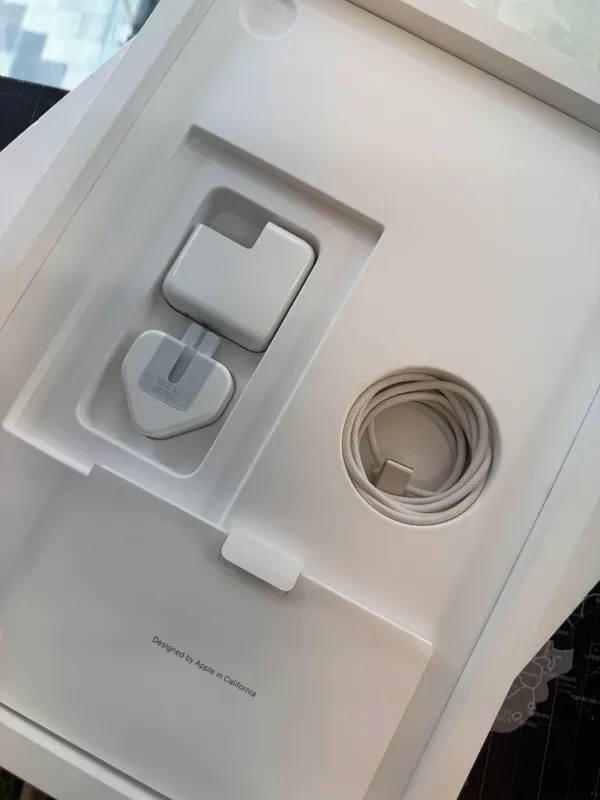 Macbook Air 2 Macbook Air 2
