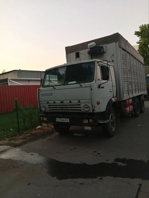 Kamaz 10tonna srochno sotiladi