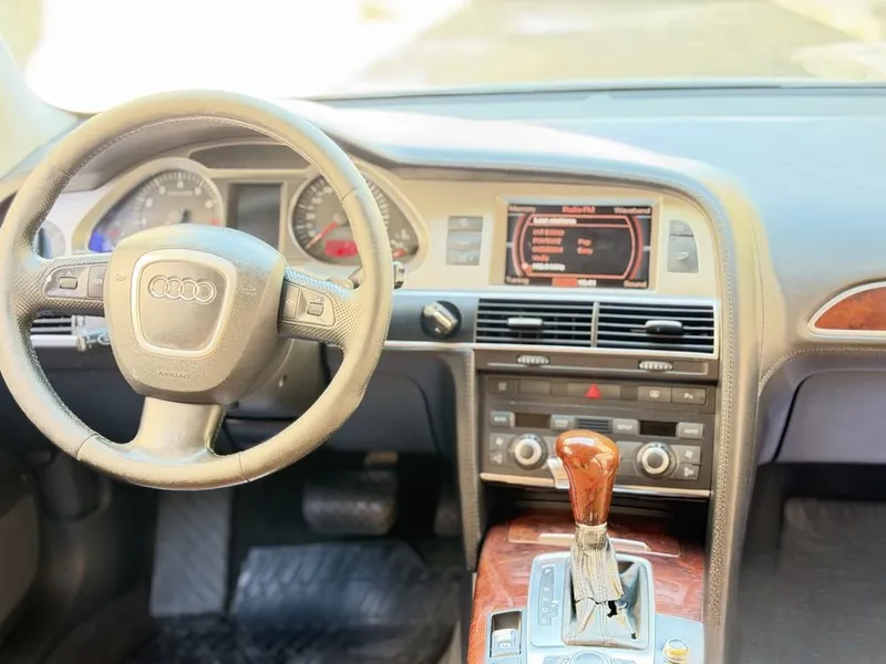 Audi A6, двигатель 3.2, 2008 года, пробег 188 000 км 6 Audi A6, двигатель 3.2, 2008 года, пробег 188 000 км 6