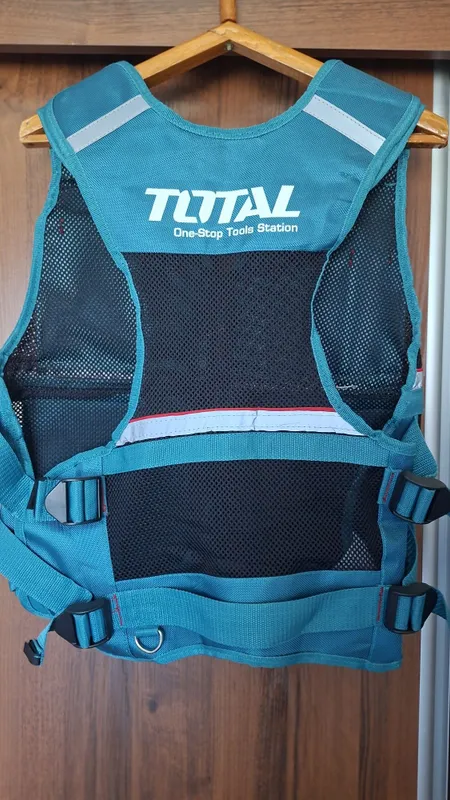 Продам жилет электрика TOTAL 2 Продам жилет электрика TOTAL 2