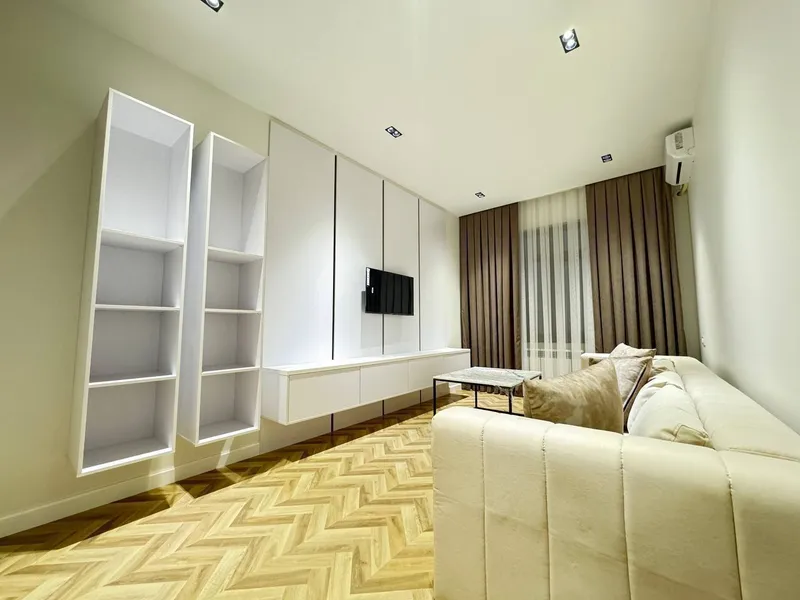 2 xonali kvartira, 80 m2, Mirzo Ulug'bek 2
