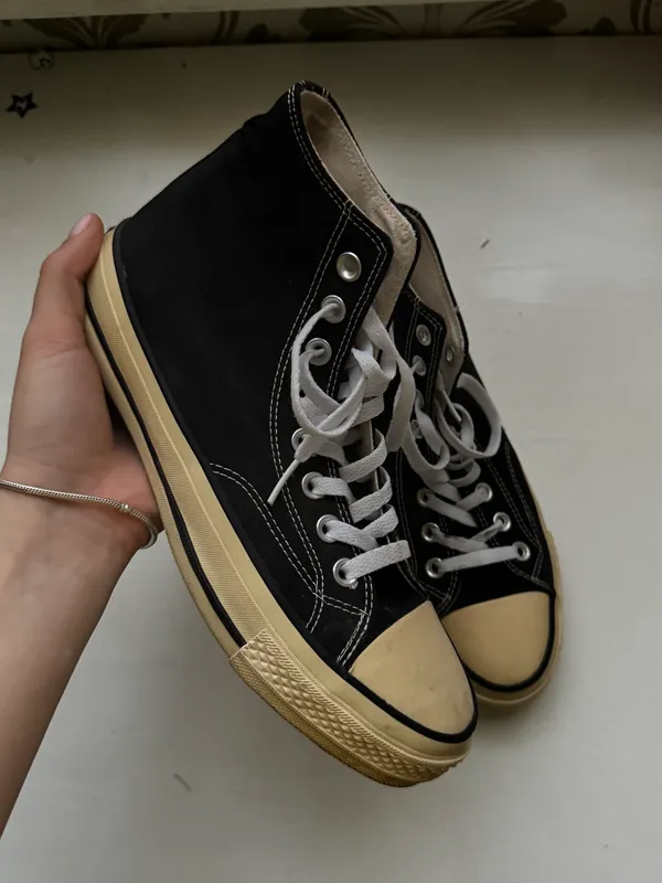 Converse krossovkalari 39–40 o‘lcham 1 Converse krossovkalari 39–40 o‘lcham 1