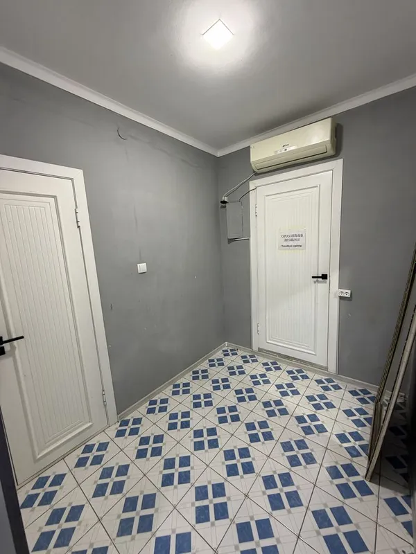 Ofis jihozlari bilan Arendaga beriladi 5
