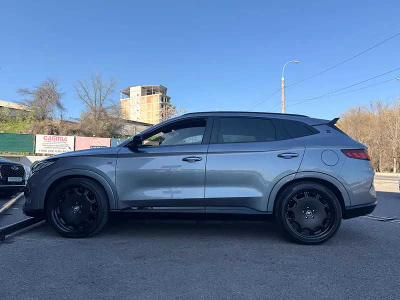 BYD Song Plus DM-i AWD Signature — фото 3