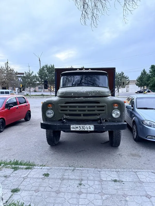 Зил 180G. 1988. Зил 180G. 1988.