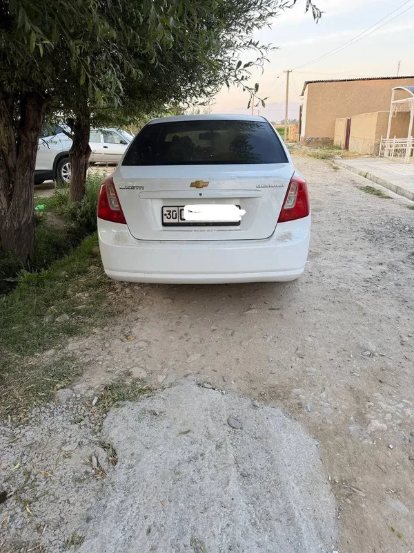 Lasetti sotiladi 2 Lasetti sotiladi 2