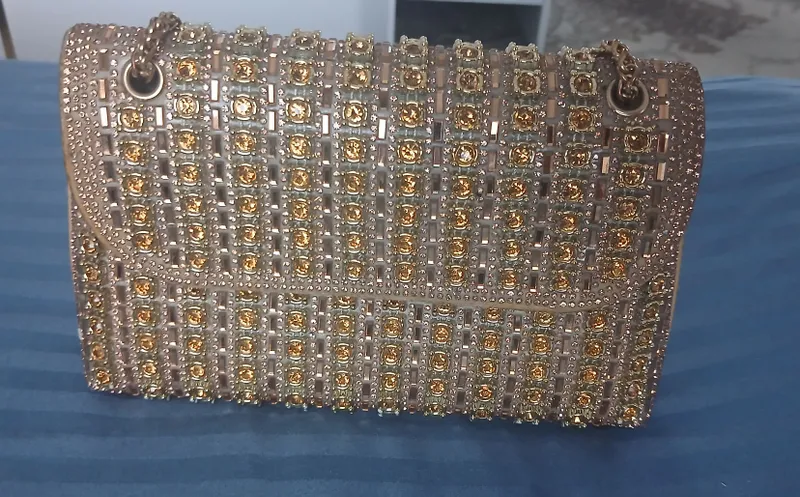 chiroyli sumkacha 1