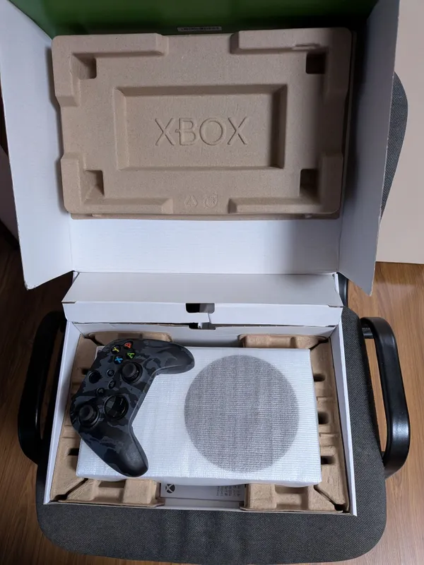 Продам X-Box Series S