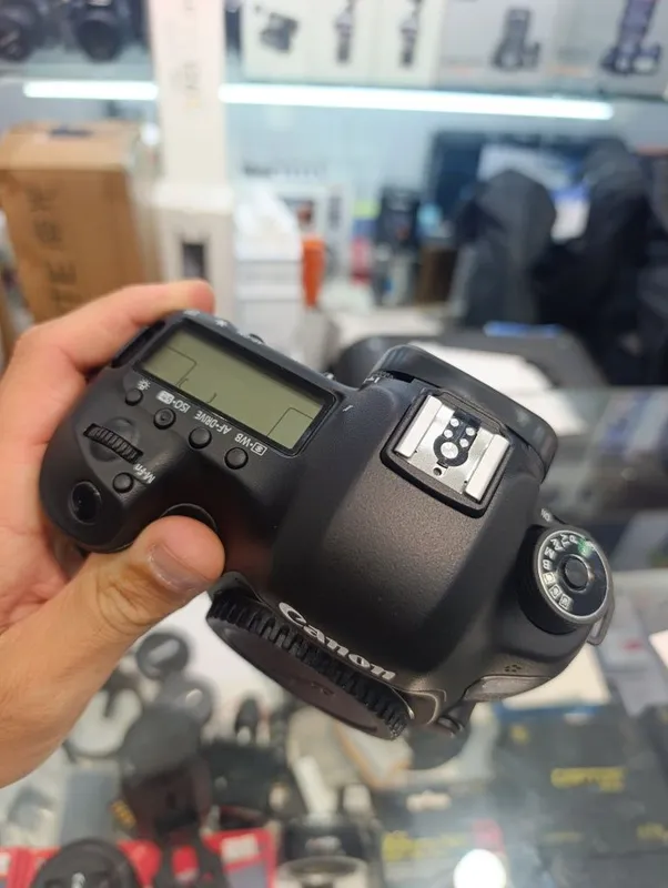 Canon EOS 5D mark lll 1