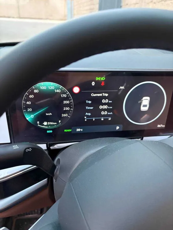 Hyundai Grandeur 2026 full Black pianou — фото 6