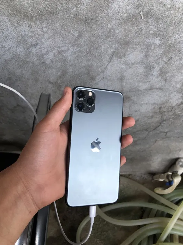 Iphone 11 pro max 1