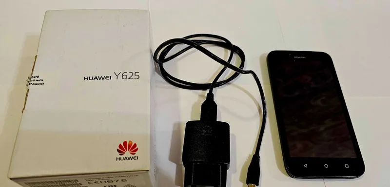 Телефон HUAWEI Y625 идеальное состояние, 2 сим-карты, свой телефон. 1 Телефон HUAWEI Y625 идеальное состояние, 2 сим-карты, свой телефон. 1