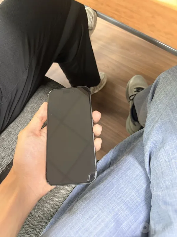 iPhone 17 100%/85цикл 256гб 2 iPhone 17 100%/85цикл 256гб 2