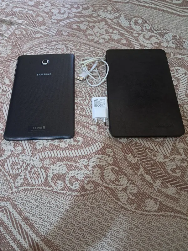 Продам планшет Samsung Tab E 2 Продам планшет Samsung Tab E 2