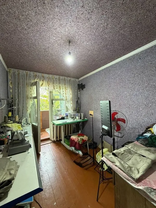 Продаётся 2 х комнатная квартира, РАДУГА 3