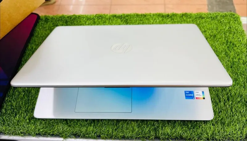 HP Laptop 15S Core i5-1235U 8/256GB — фото 1