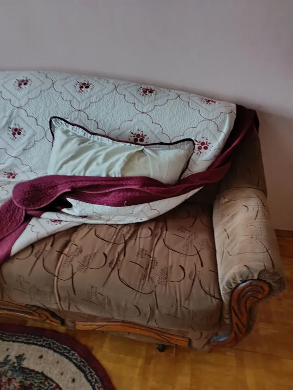 Продается диван дёшево 3