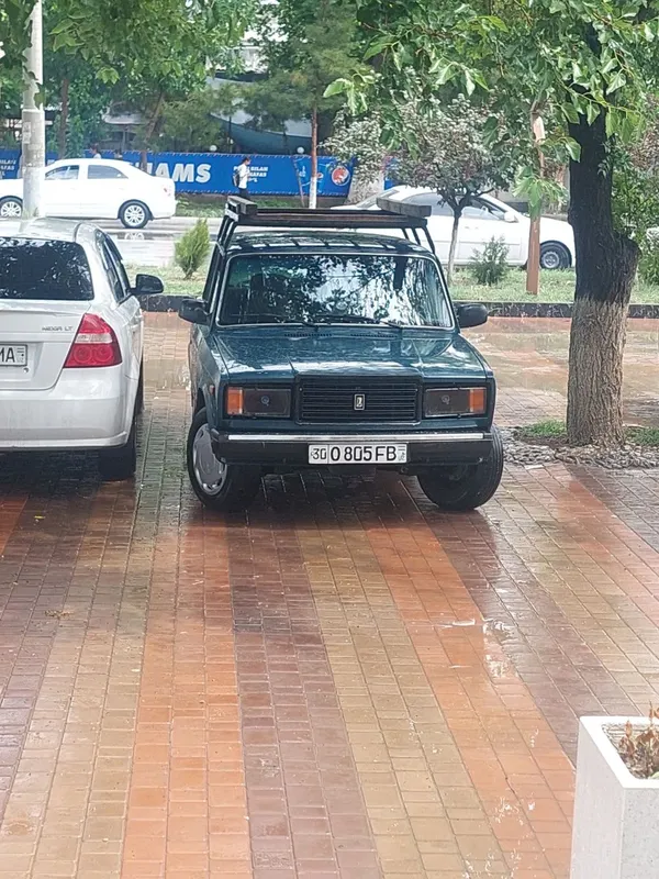 Vaz 2107 sotiladi holati yaxshi