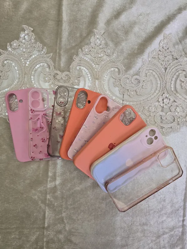 Чехлы от iPhone 16 и 14+ б/у Чехлы от iPhone 16 и 14+ б/у