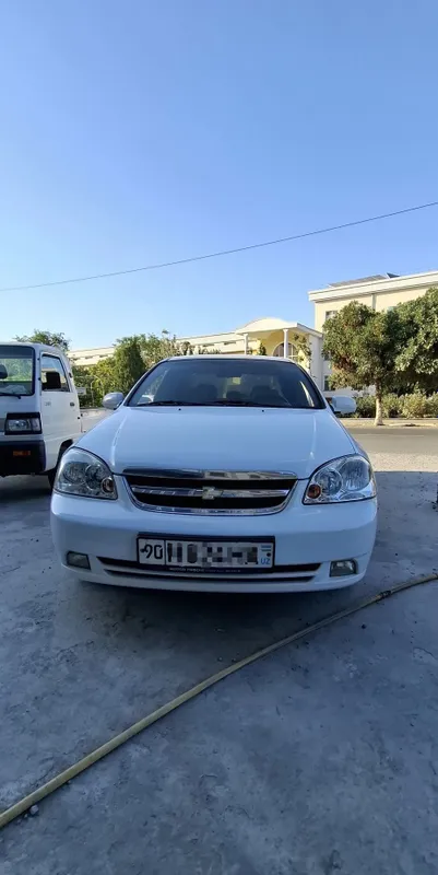 Продается Chevrolet Lacetti 2-позиция 3