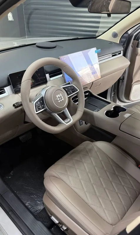 DONGFENG E5 PLUS, 2026-yilgi model, yurish zaxirasi 230 km, Ultra Long Range, restayling 7 DONGFENG E5 PLUS, 2026-yilgi model, yurish zaxirasi 230 km, Ultra Long Range, restayling 7