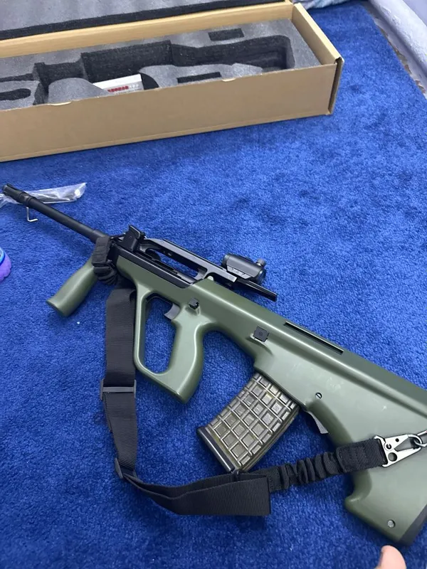 Aug. игрушечный автомат, стреляет орбизом