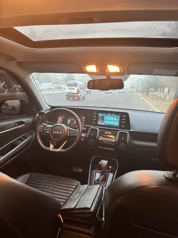 Kia Sonet 2024 yil 3pozitsiya full 4 Kia Sonet 2024 yil 3pozitsiya full 4