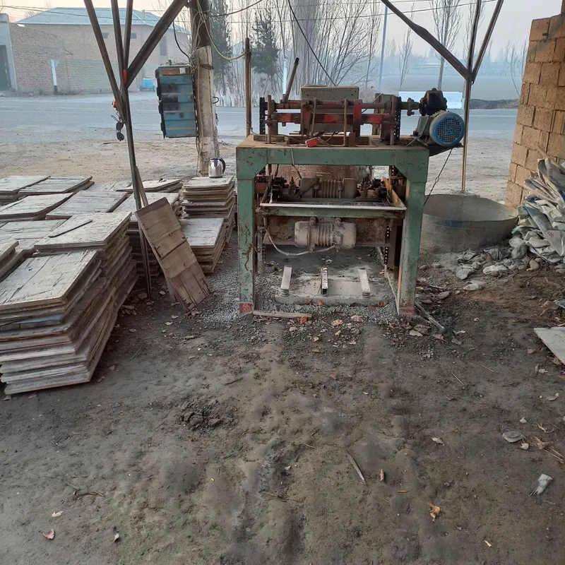 Станок для шлакоблока продается 2 Станок для шлакоблока продается 2