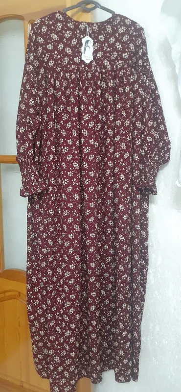 Abaya sotiladi yengi romali bilan judayam chiroyli