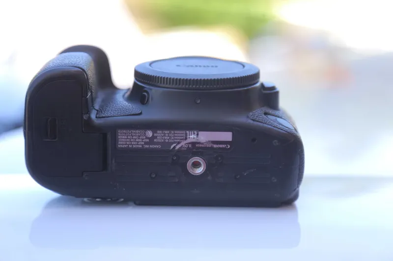 Canon 6d mark ii body 3 Canon 6d mark ii body 3