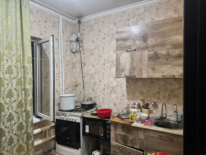 Sergeli 5 9/2/1 balkon 2*6 + 100 kvadrat padvali arendatori bilan 5 Sergeli 5 9/2/1 balkon 2*6 + 100 kvadrat padvali arendatori bilan 5