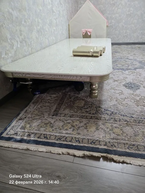 Стол новый отдам за 900000 2 Стол новый отдам за 900000 2