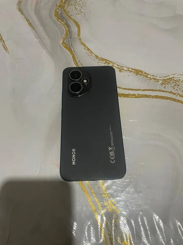 Телефон Honor 400 (8/256 ГБ) 1