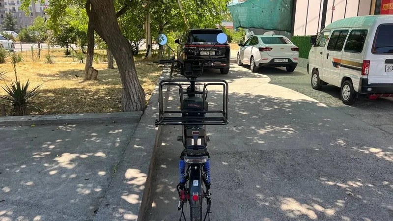 Elektro Skuter sotladi 2 ta batarekasi bilan hali yangi 2