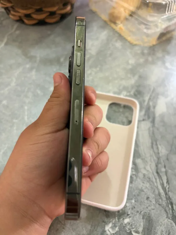 iPhone 13 pro 3 iPhone 13 pro 3