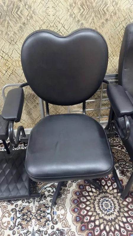 Samarqand Shaharda Salon jixozlari sotiladi 4