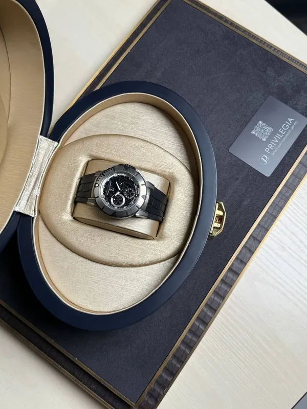 Harry Winston Ocean Sport Chronograph 44mm 5 Harry Winston Ocean Sport Chronograph 44mm 5