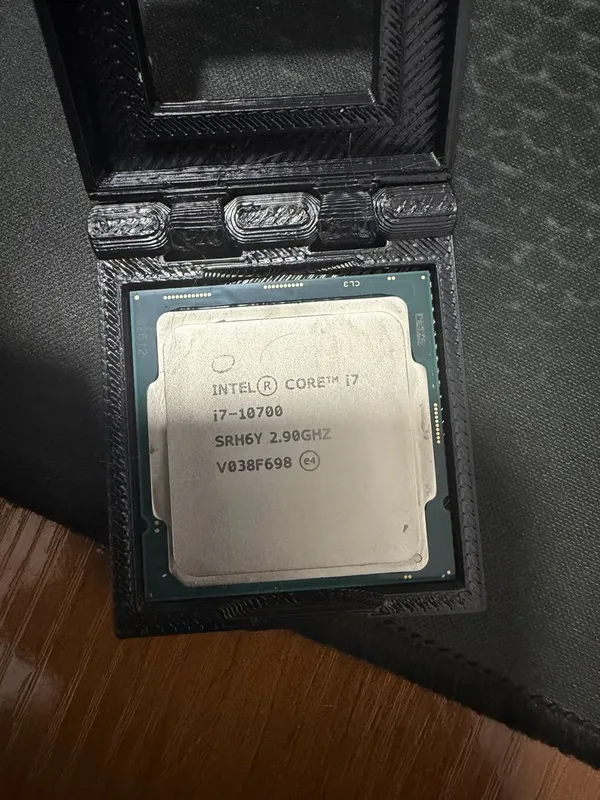 CPU Intel core i7-10700