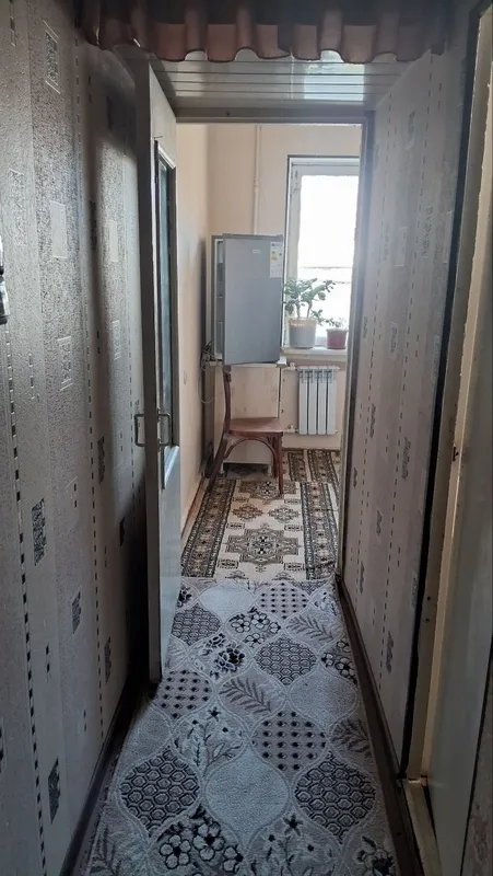 Продается 1 ком кв в Чирчике 1 мкн 2 этаж не долеко от дороги — фото 2