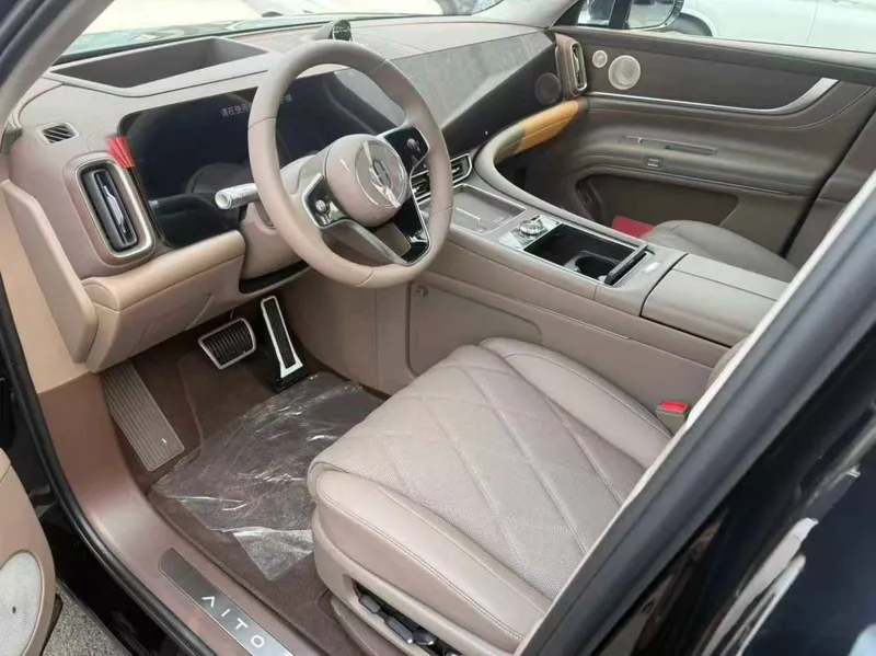 Aito M9 PHEV Ultra шестиместный салон 3 Aito M9 PHEV Ultra шестиместный салон 3