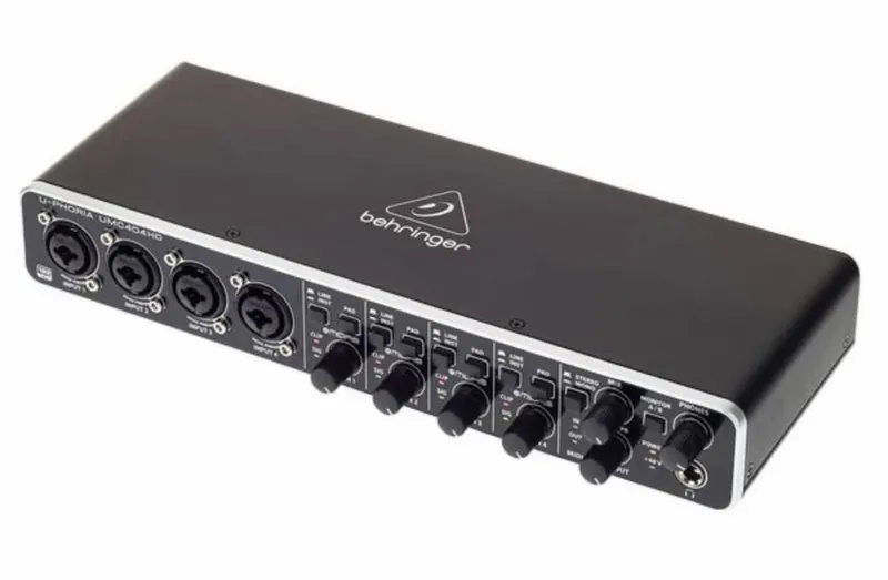 Внешняя звуковая карта Behringer uphoria UMC404hd